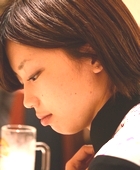 �y������